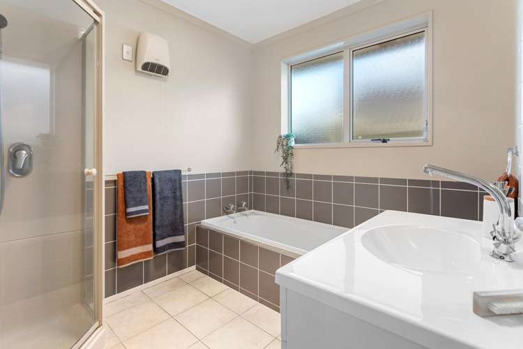 32 Broadhaven Avenue Parklands_17