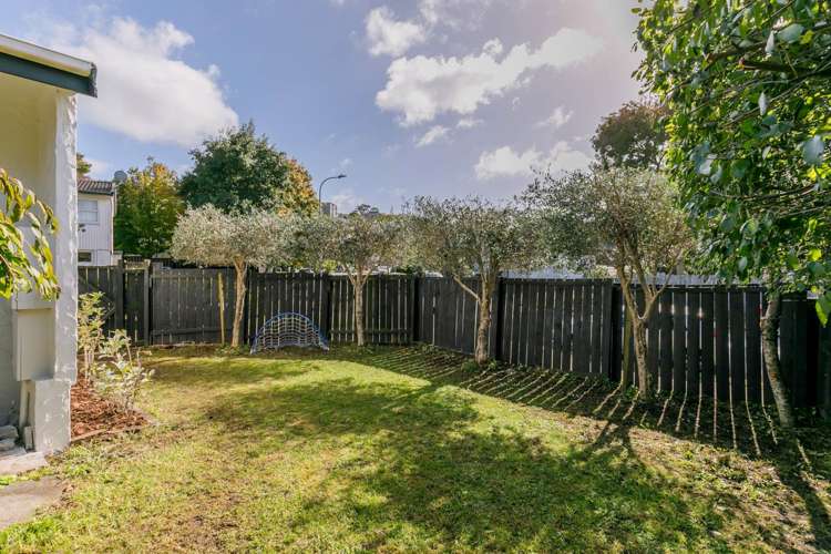 1/4 Monteith Crescent Remuera_12