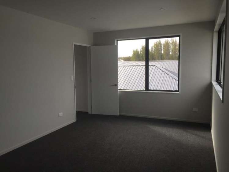 18 Bronco Drive Aidanfield_5