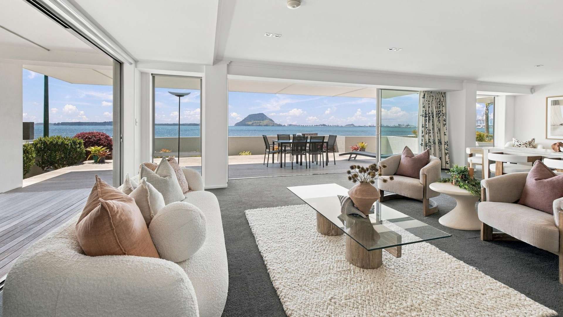 1/104 Harbour Drive Otumoetai_0