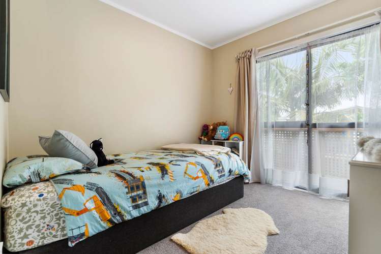 2/67 Cascades Road Pakuranga Heights_6