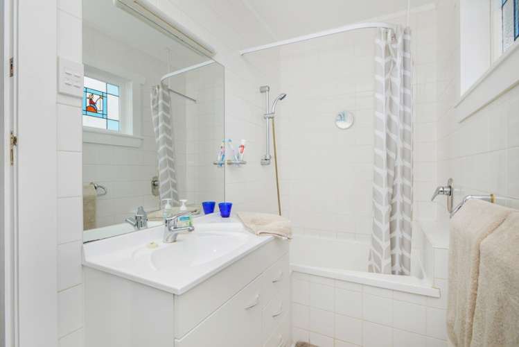 45 Symonds Street Onehunga_13