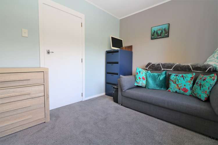 18 Costley Street Carterton_9