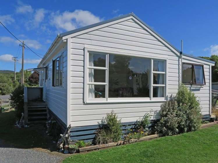 23 Totara Street Kaka Point_18