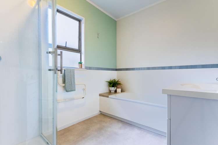 2a Kokako Road Otaihanga_18