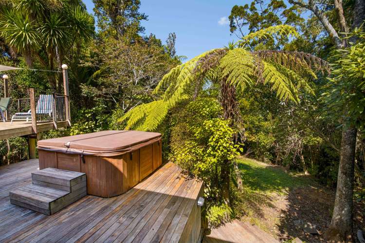 122 Woodlands Park Road Titirangi_6