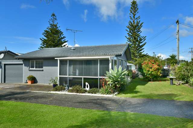 1/127 Centreway Road Orewa_2