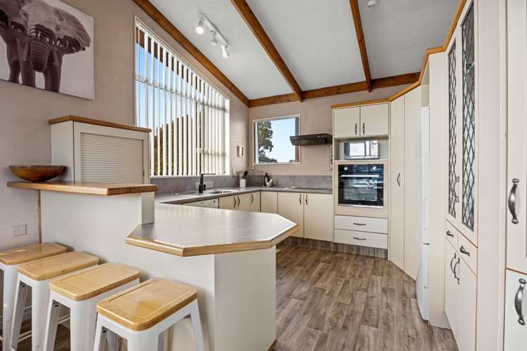 11 Pohutukawa Drive Opunake_4