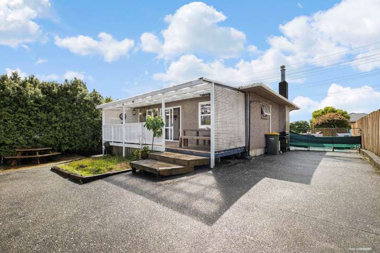 108 Tirimoana Road Te Atatu South_3