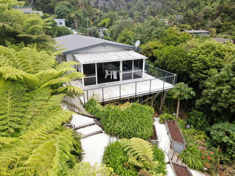 5 Lucy Road Waiomu_6