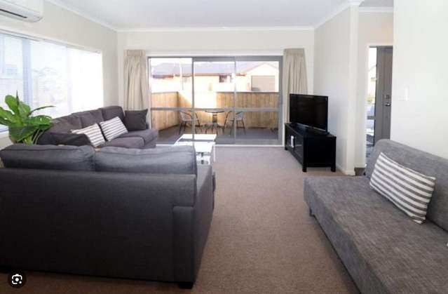 1/5 Jones Crescent Melville_3