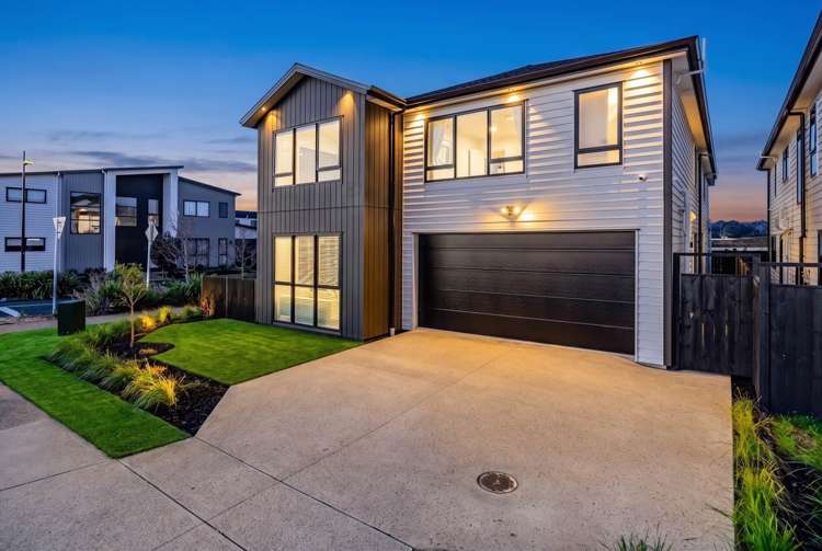64 Park Green Avenue, Rosehill Papakura_1