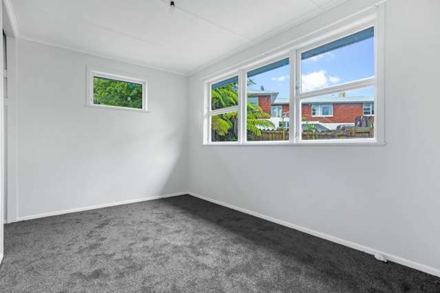 17 Tracey Terrace Te Atatu South_4