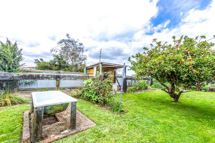 30 Te Aroha Road Paeroa_22