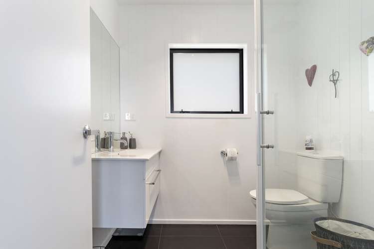 16 Charlotte Drive Omokoroa_13