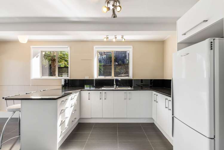 18 Pitcairn Place Avondale_18