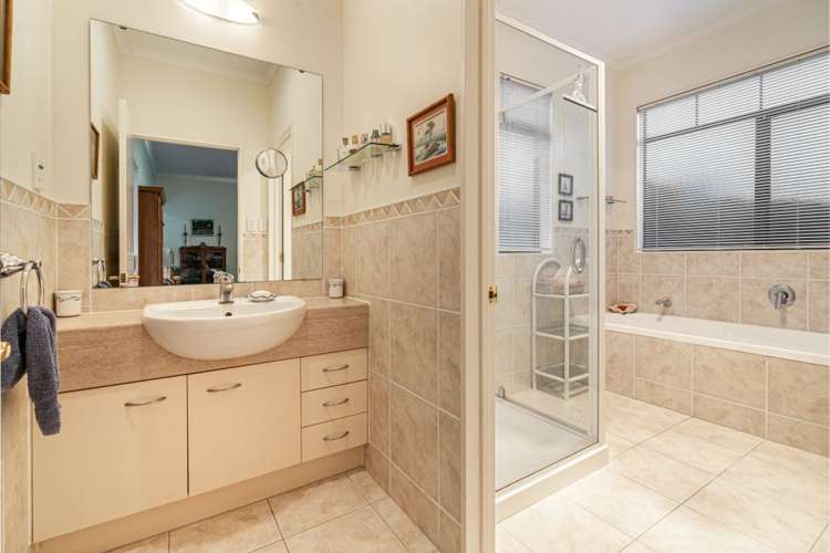 2 Brigham Young Drive Albany_14