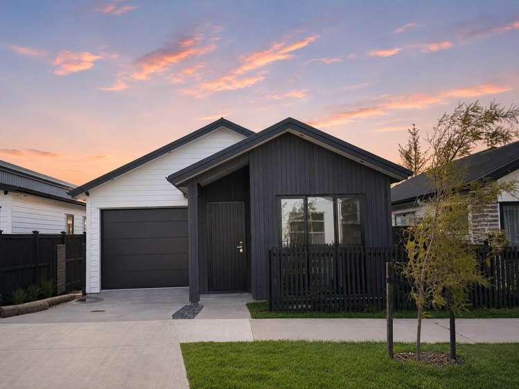 390 Te Taruna Drive_0