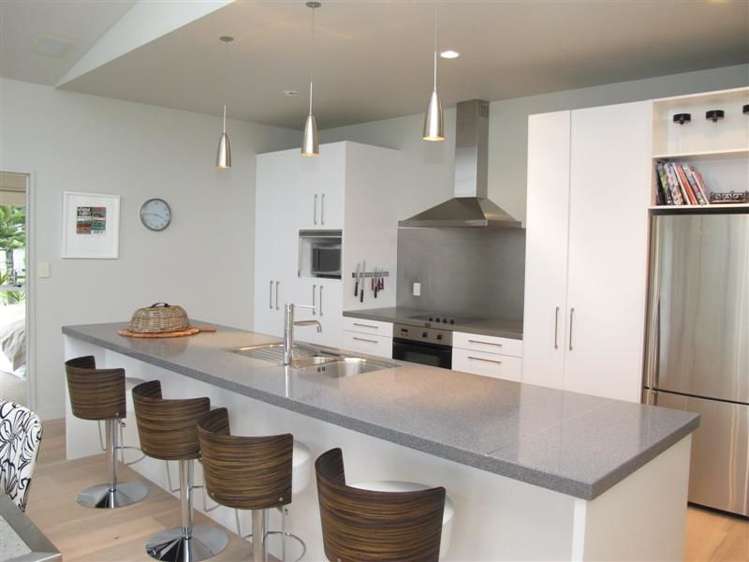 105 Ocean Close Matarangi_9