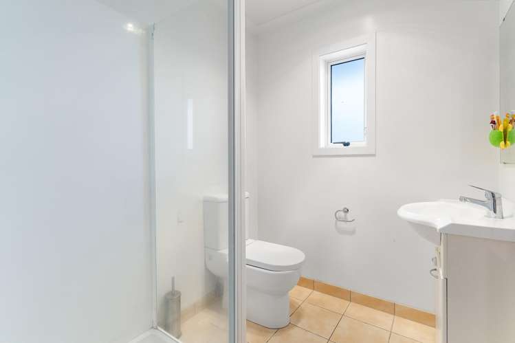 15 Blumhardt Place Avondale_8