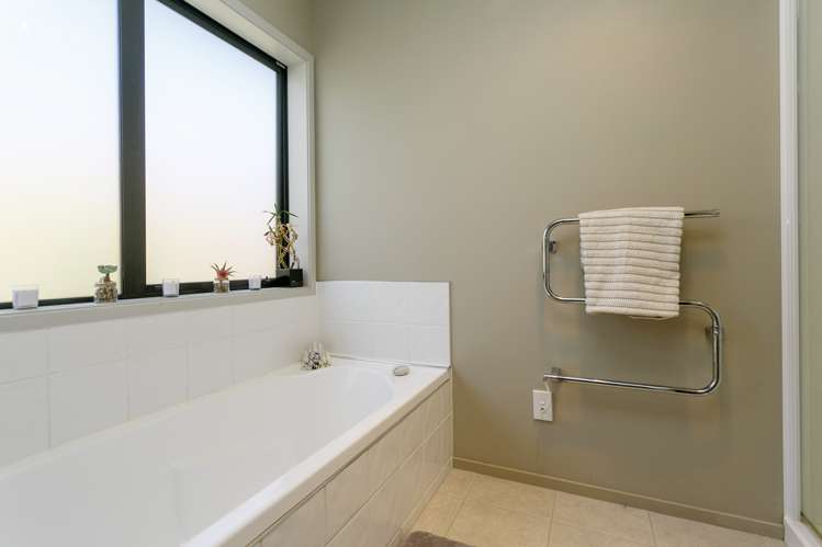 23 Brompton Close Richmond Heights_10