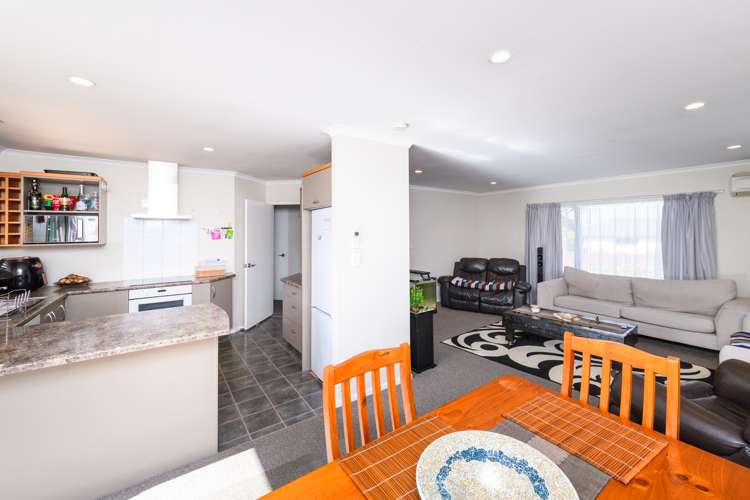 62 Fraser Drive Feilding_22