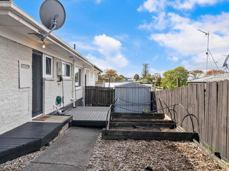 1/1 Broadview Place Howick_16