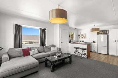 1/18 Herekawe Drive_3