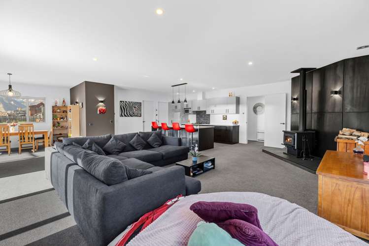 16 Isthmus Place Lake Hawea_7