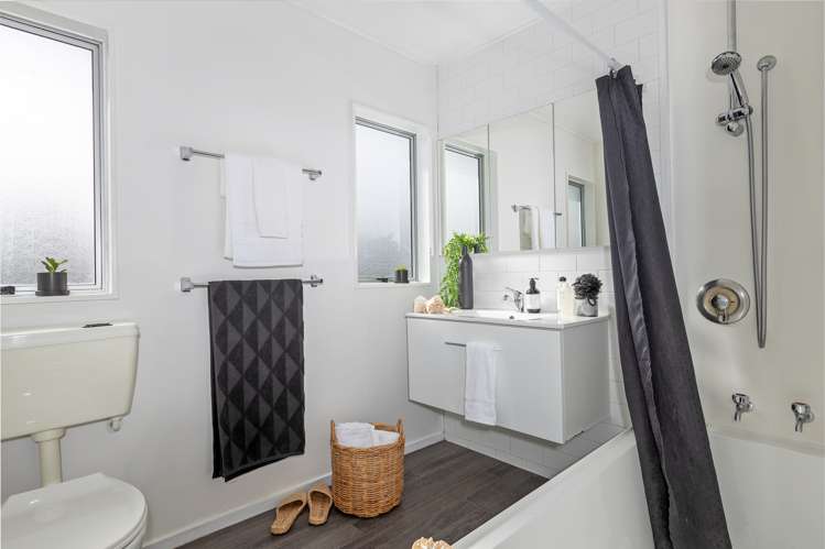 32 Frederick Street Carterton_11