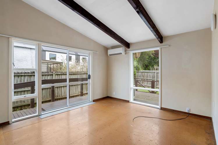 2/14 Frederick Street Waltham_1