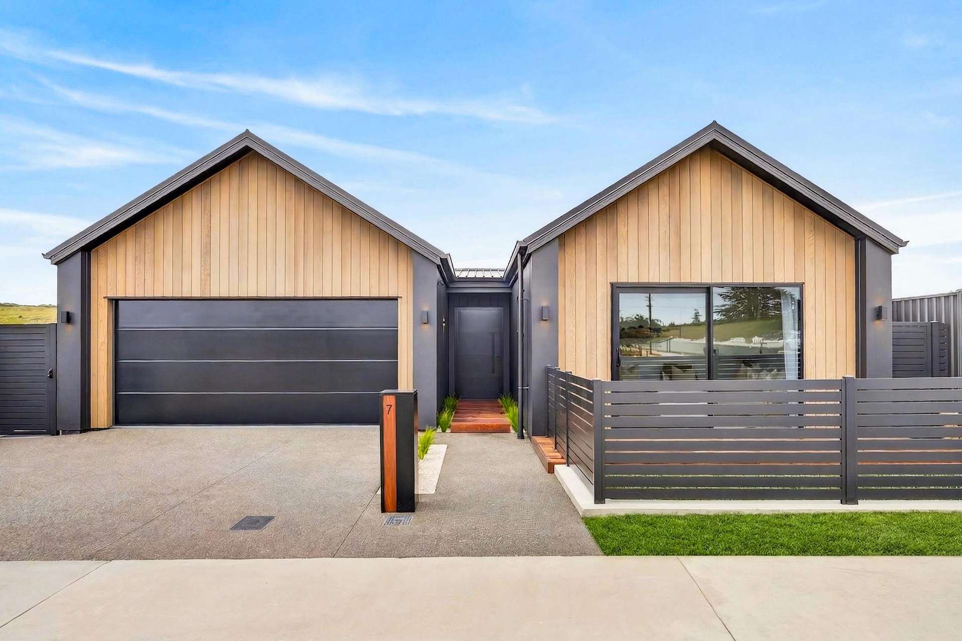7 Annie Aranui Drive, Mission Hills Poraiti_0