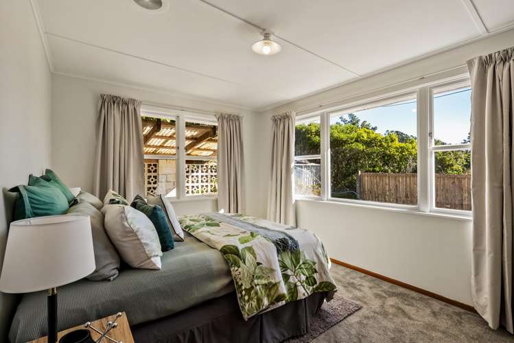 61 Beazley Avenue Paparangi_10