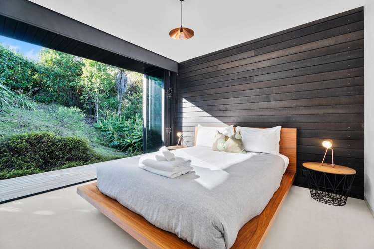 1 Huruhi Road Oneroa_12