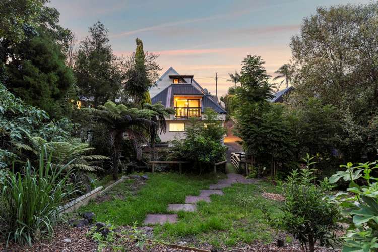 2/16 Matipo Road Mairangi Bay_31