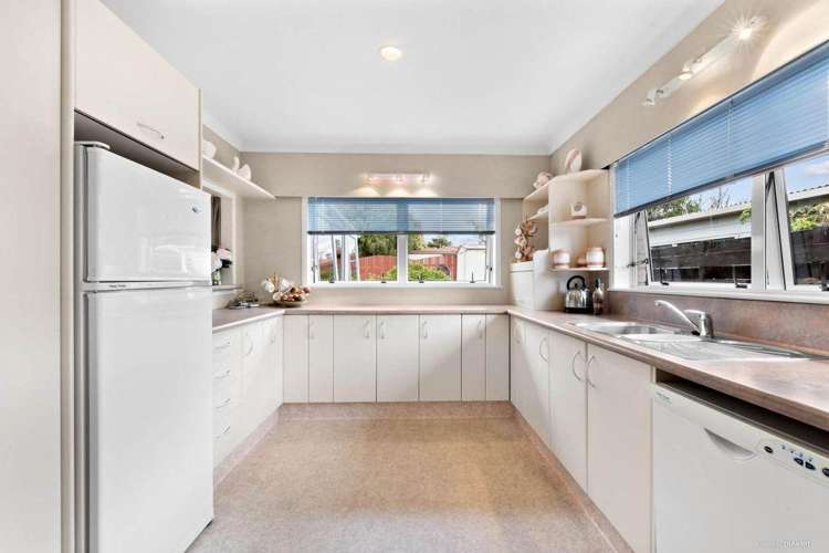 26 Fairview Avenue Opaheke_2