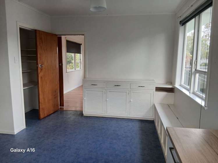 11 London Street Pukekohe_24