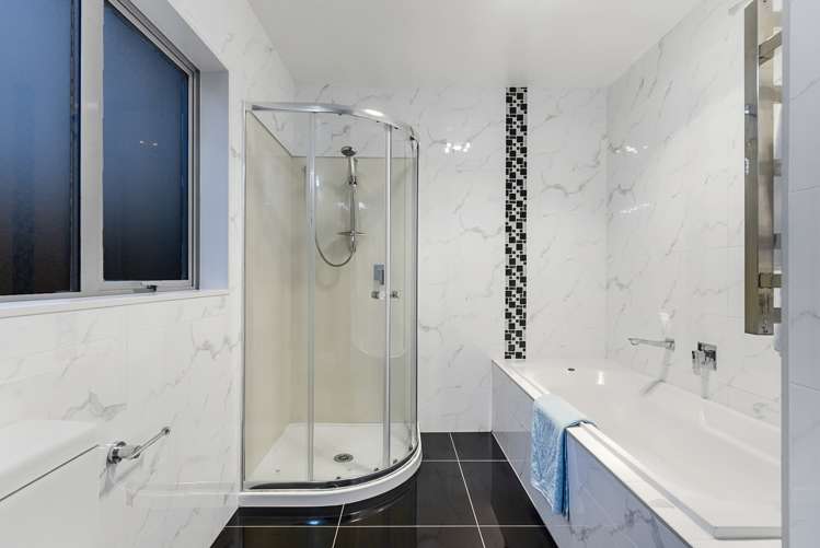 2 Crestview Rise Papakura_15