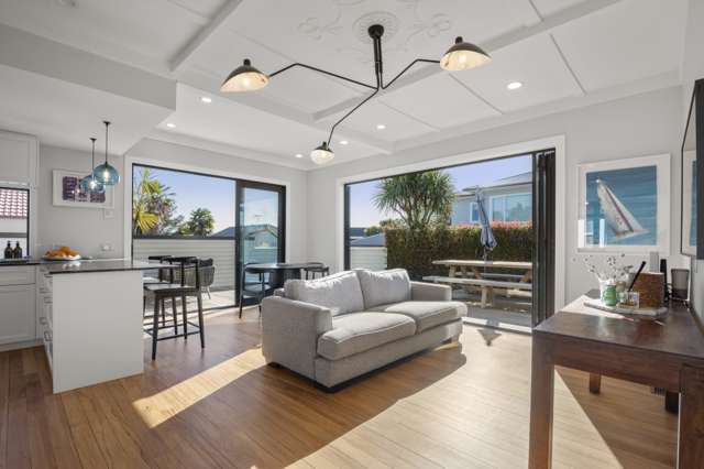 52 Wainui Avenue Point Chevalier_1