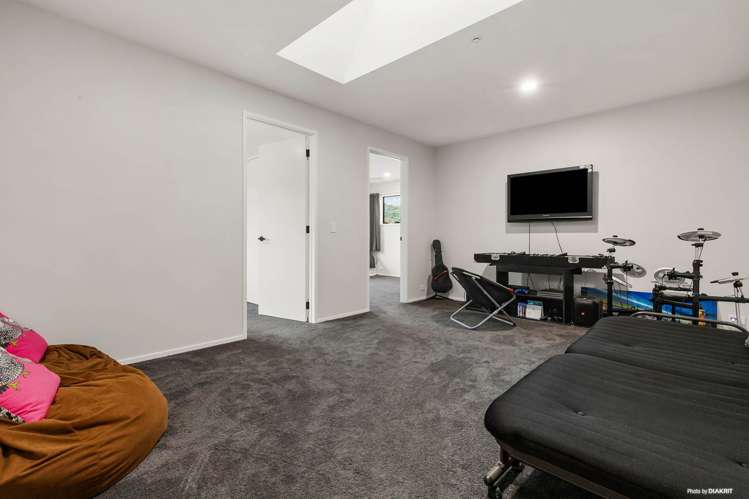 18A Niccone Place Bombay_19