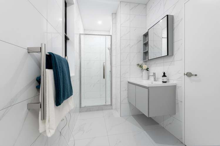 54E Royal View Road Te Atatu South_13