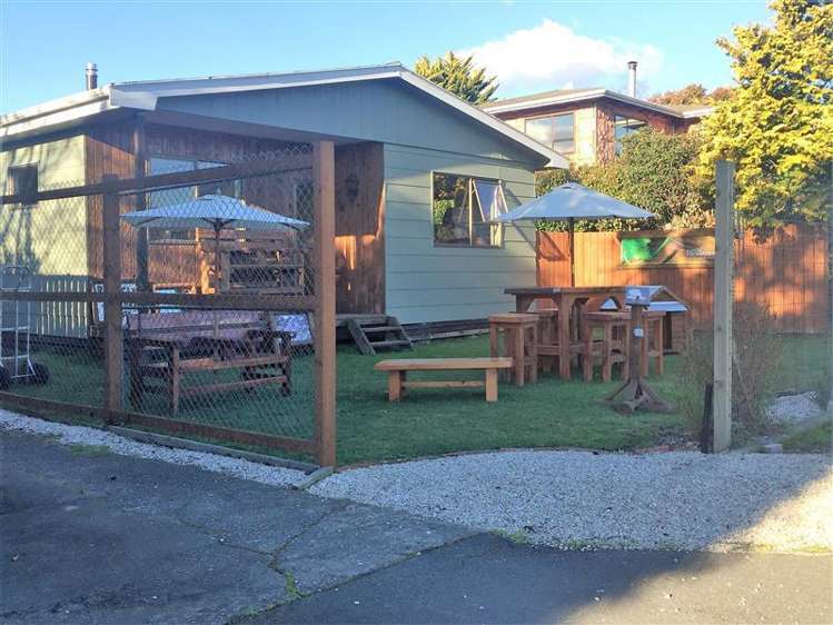 39 Saxton Road Stoke_0