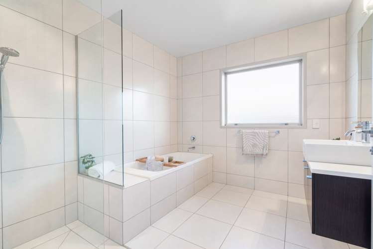 36 Karoro Road One Tree Point_33