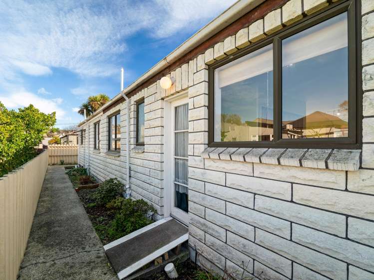 10D Law Street Caversham_24