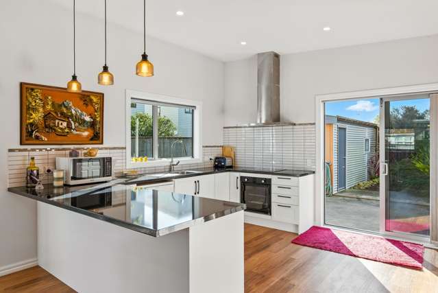 37 Liverpool Street Levin_1
