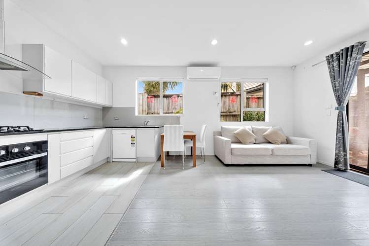 16 & 16A Mander Place Bucklands Beach_28