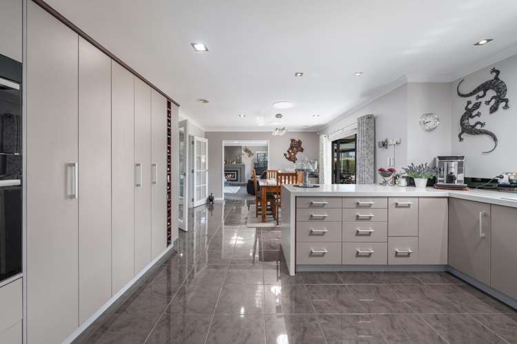 24 Stafford Rise Owhata_9