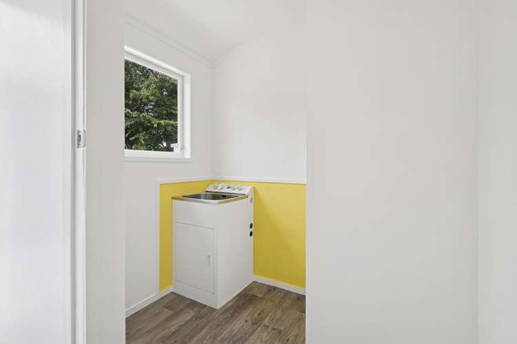 44 Joanne Crescent Pukehangi_11