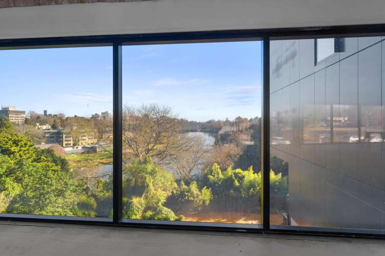 1 Cook Street Hamilton East_5
