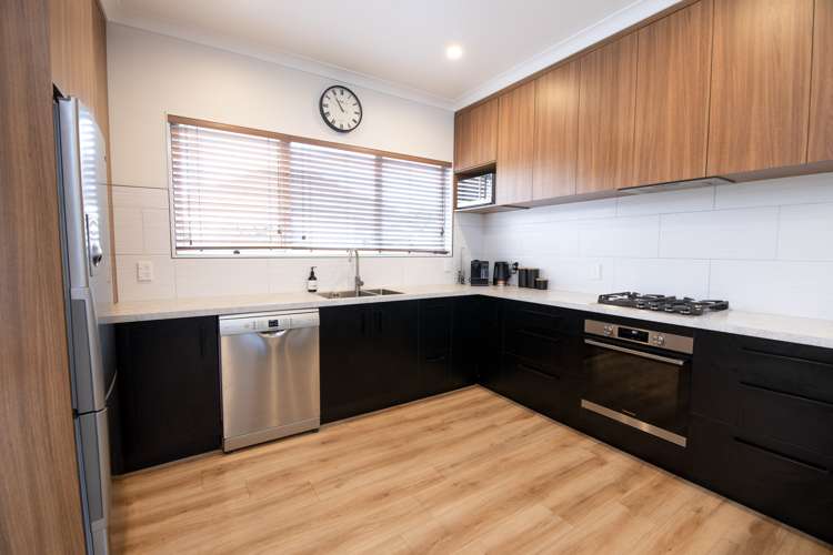 19 Harpham Street Taradale_13